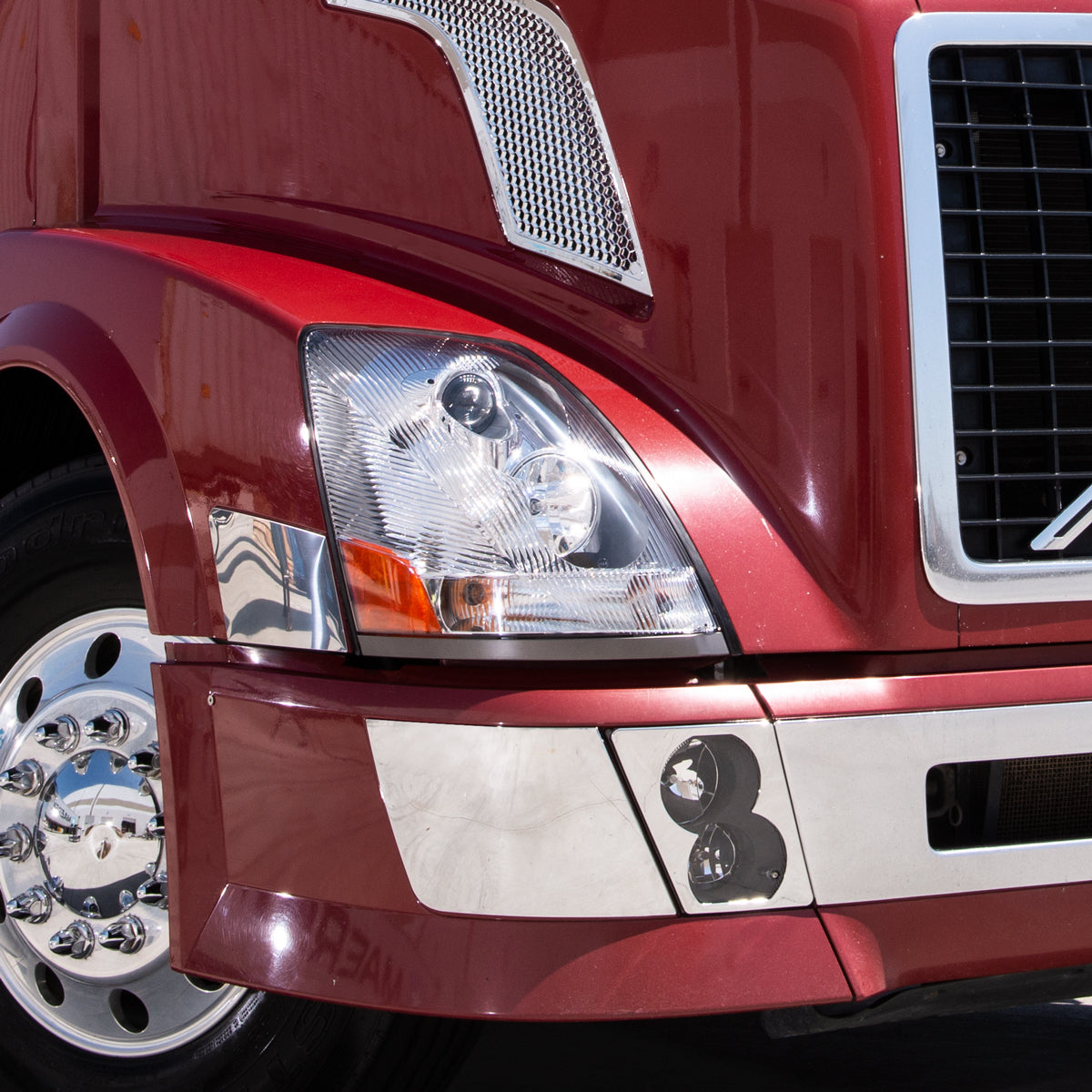 Chrome Front Aero-Style Bumper Trim For 2015-2017 Volvo VNL - Driver (Bulk)