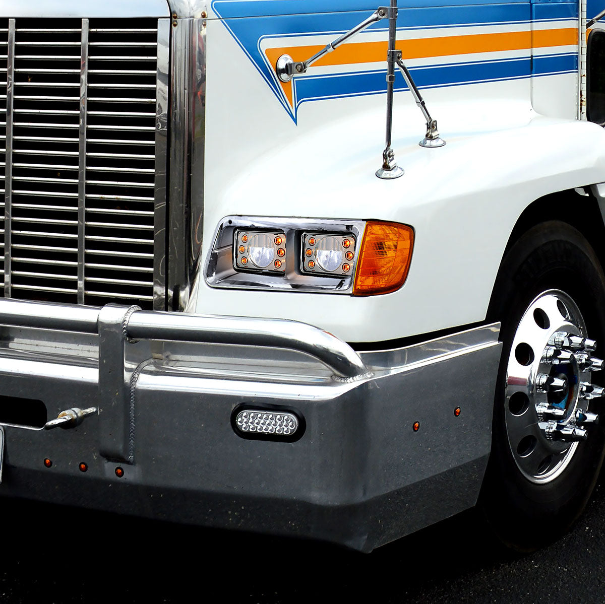 Headlight Bezel With Turn Signal For 1989-2009 Freightliner FLD - Driver