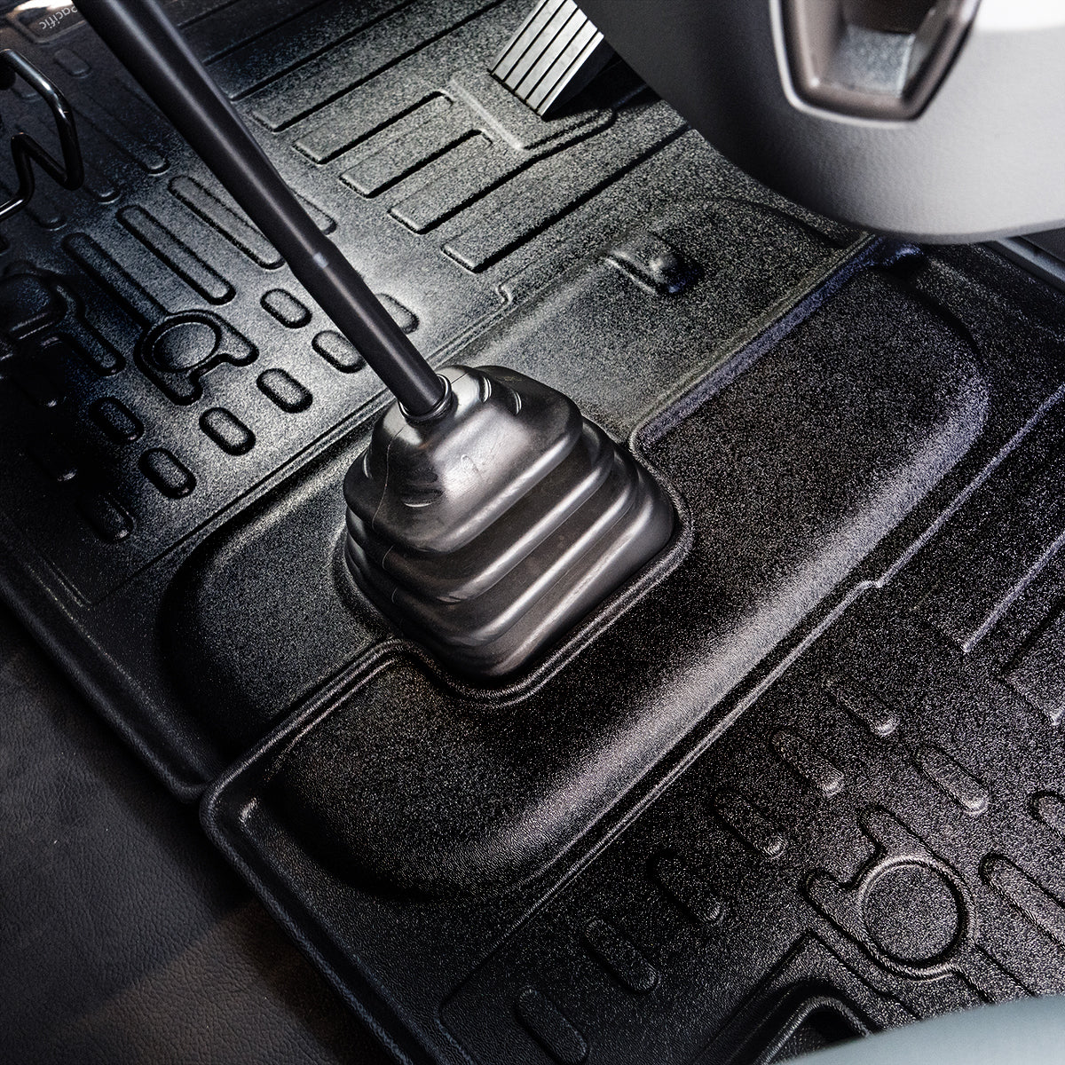 RigGear Floor Mat Set For Peterbilt 579/567 (2014-2021), Kenworth T680 (2013-2021) And T880 (2015-2024)